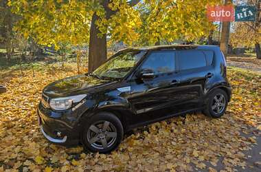 Внедорожник / Кроссовер Kia Soul EV 2017 в 