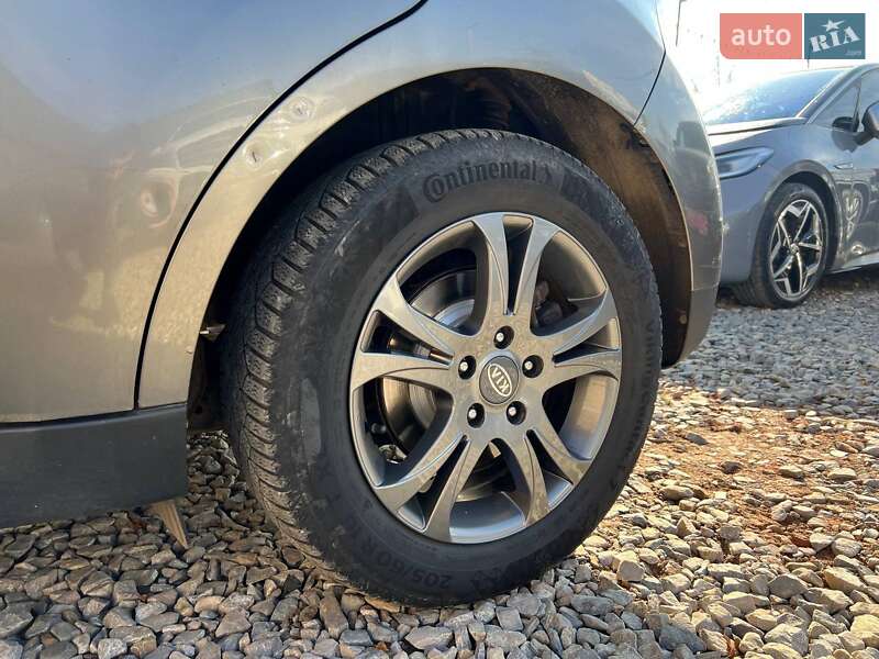 Позашляховик / Кросовер Kia Soul EV 2015 в Коломиї фото 15 Позашляховик / Кросовер Kia Soul EV 2015 в Коломиї