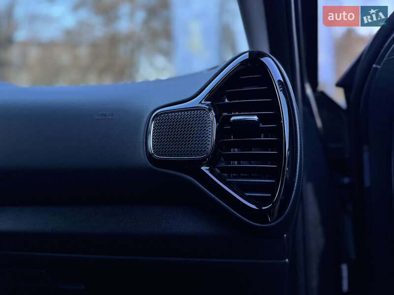 Внедорожник / Кроссовер Kia Soul EV 2020 в Луцке фото 30 Внедорожник / Кроссовер Kia Soul EV 2020 в Луцке