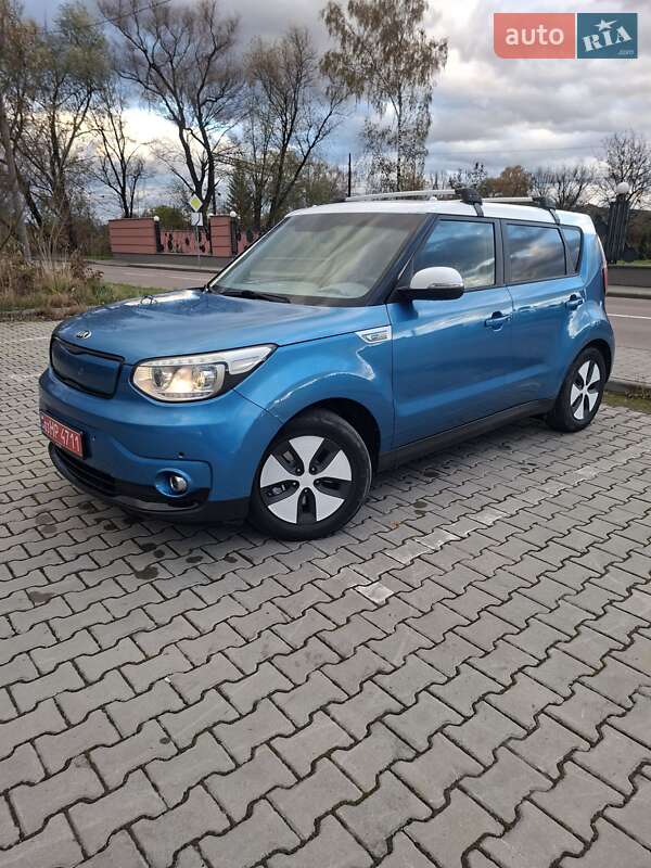 Внедорожник / Кроссовер Kia Soul EV 2016 в Дрогобыче фото 2 Внедорожник / Кроссовер Kia Soul EV 2016 в Дрогобыче