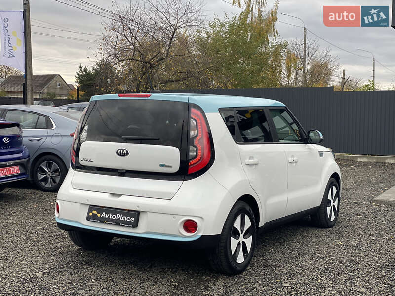 Позашляховик / Кросовер Kia Soul EV 2016 в Луцьку