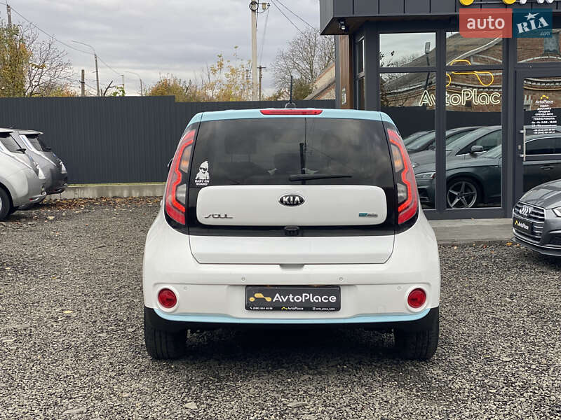 Позашляховик / Кросовер Kia Soul EV 2016 в Луцьку