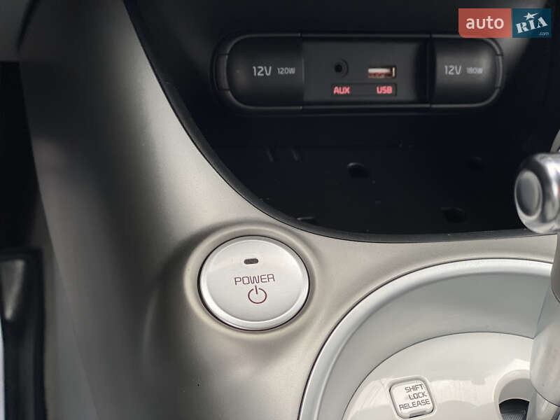 Позашляховик / Кросовер Kia Soul EV 2016 в Луцьку