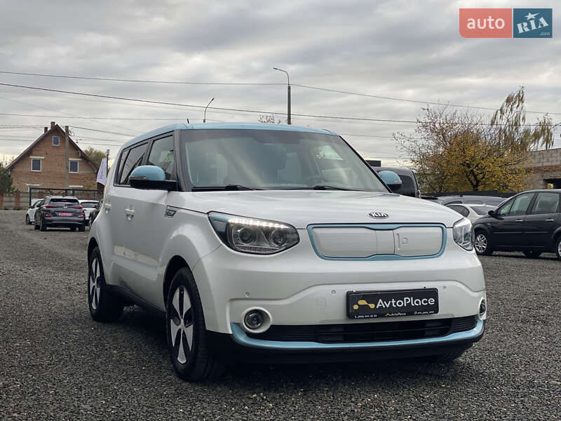 Позашляховик / Кросовер Kia Soul EV 2016 в Луцьку
