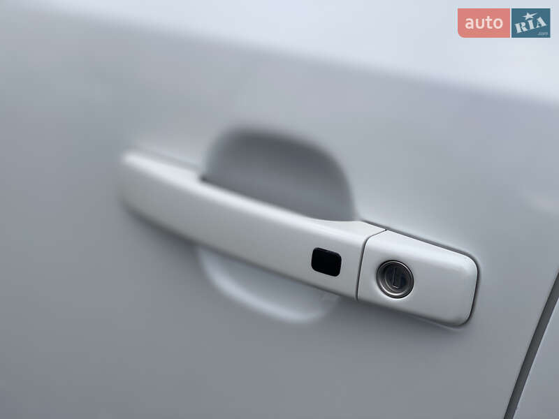 Позашляховик / Кросовер Kia Soul EV 2016 в Луцьку