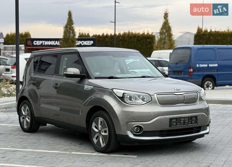 Внедорожник / Кроссовер Kia Soul EV 2018 в Городке