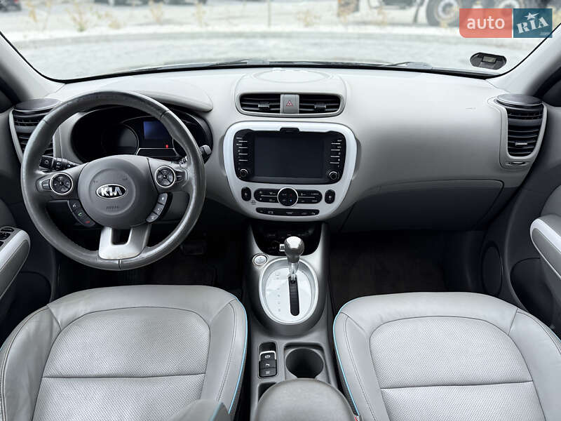 Внедорожник / Кроссовер Kia Soul EV 2018 в Городке