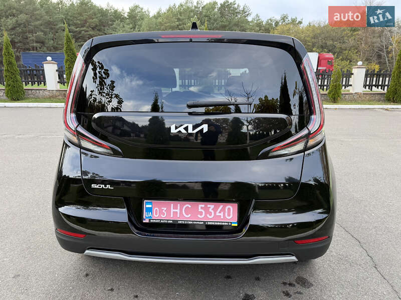 Внедорожник / Кроссовер Kia Soul EV 2023 в Киеве