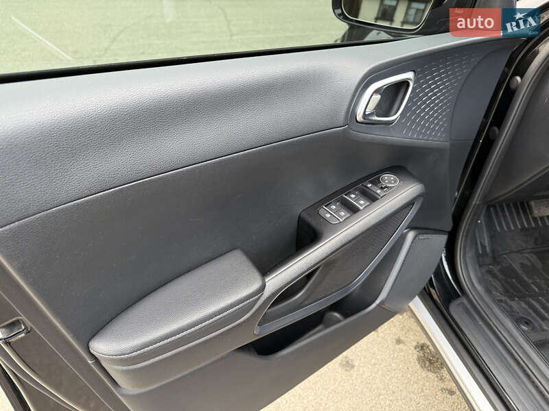 Внедорожник / Кроссовер Kia Soul EV 2023 в Киеве