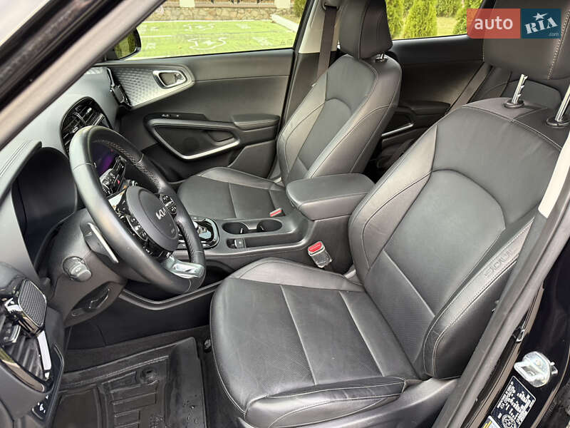 Внедорожник / Кроссовер Kia Soul EV 2023 в Киеве