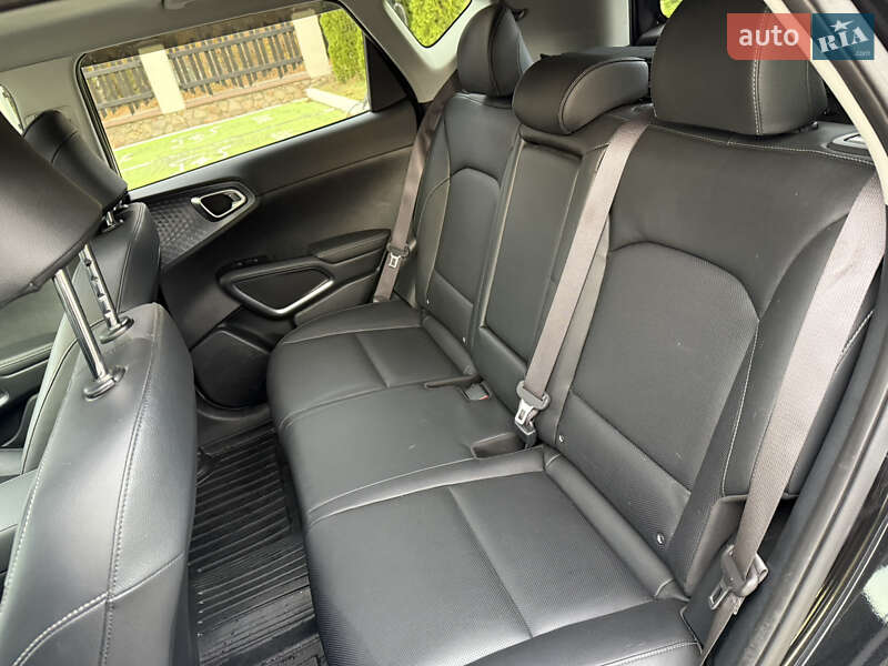 Внедорожник / Кроссовер Kia Soul EV 2023 в Киеве