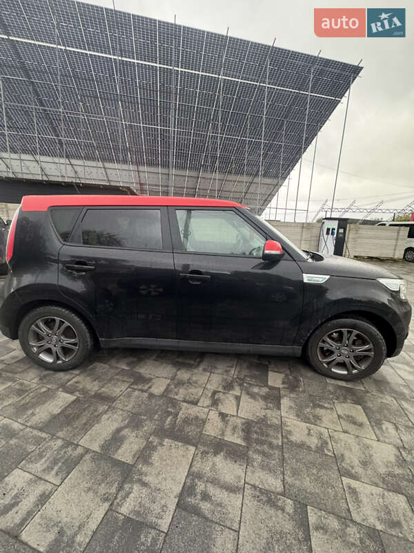 Внедорожник / Кроссовер Kia Soul EV 2016 в Бурштыне