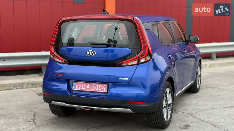 Внедорожник / Кроссовер Kia Soul EV 2021 в Киеве