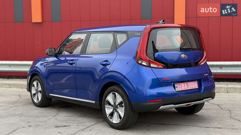 Внедорожник / Кроссовер Kia Soul EV 2021 в Киеве