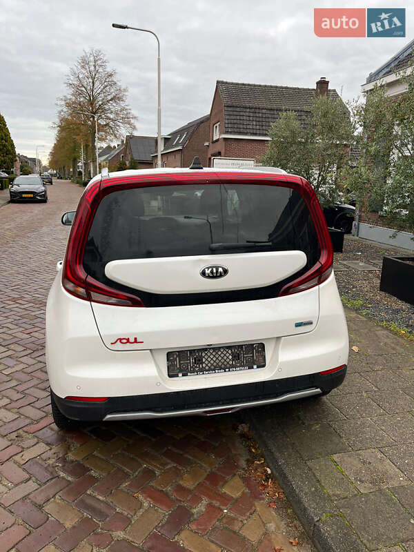 Позашляховик / Кросовер Kia Soul EV 2020 в Дубні