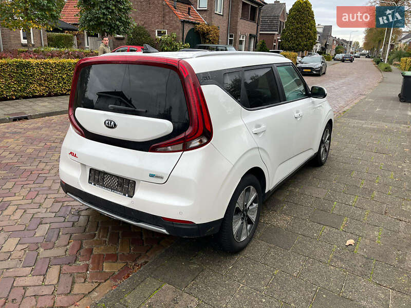 Позашляховик / Кросовер Kia Soul EV 2020 в Дубні