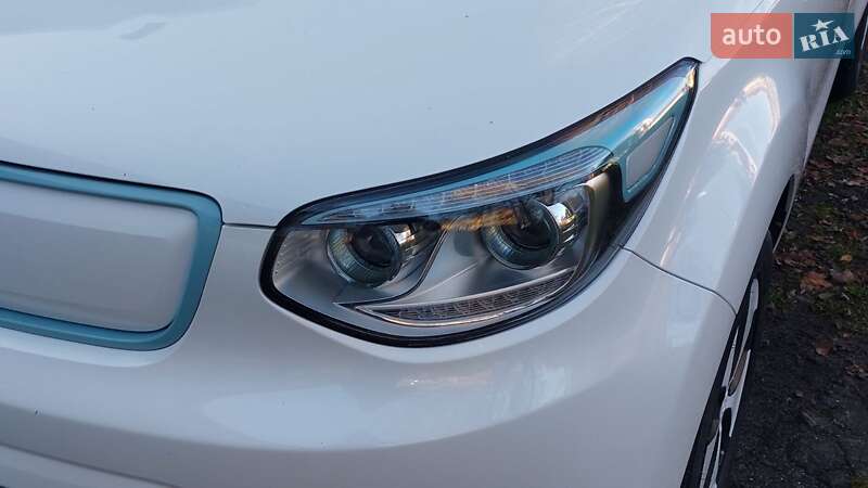 Внедорожник / Кроссовер Kia Soul EV 2014 в Луцке