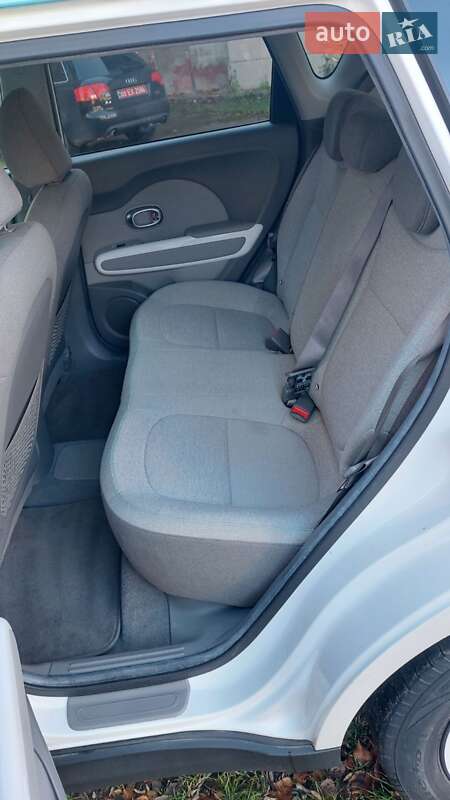 Внедорожник / Кроссовер Kia Soul EV 2014 в Луцке