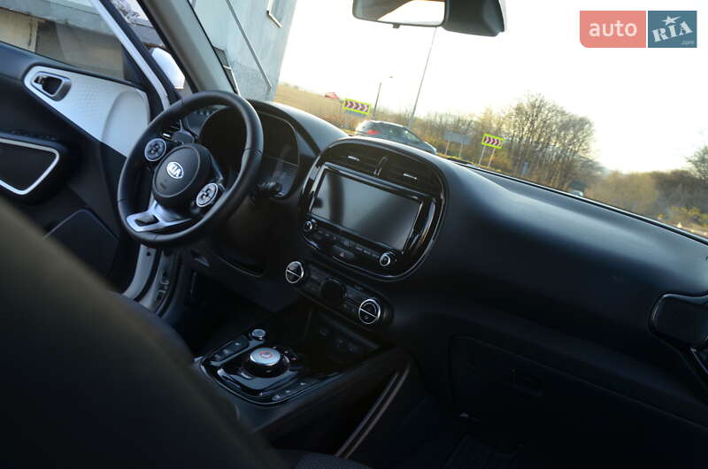 Позашляховик / Кросовер Kia Soul EV 2021 в Трускавці