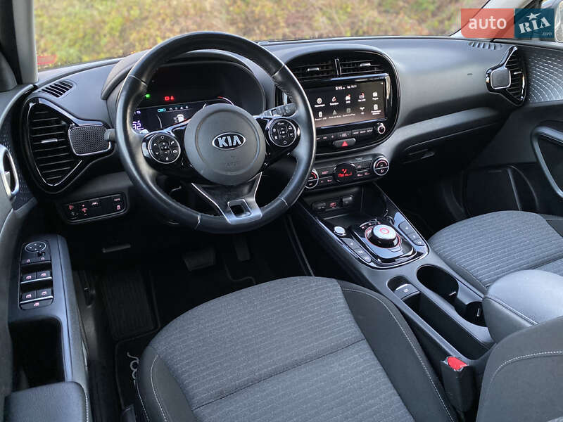 Внедорожник / Кроссовер Kia Soul EV 2021 в Львове