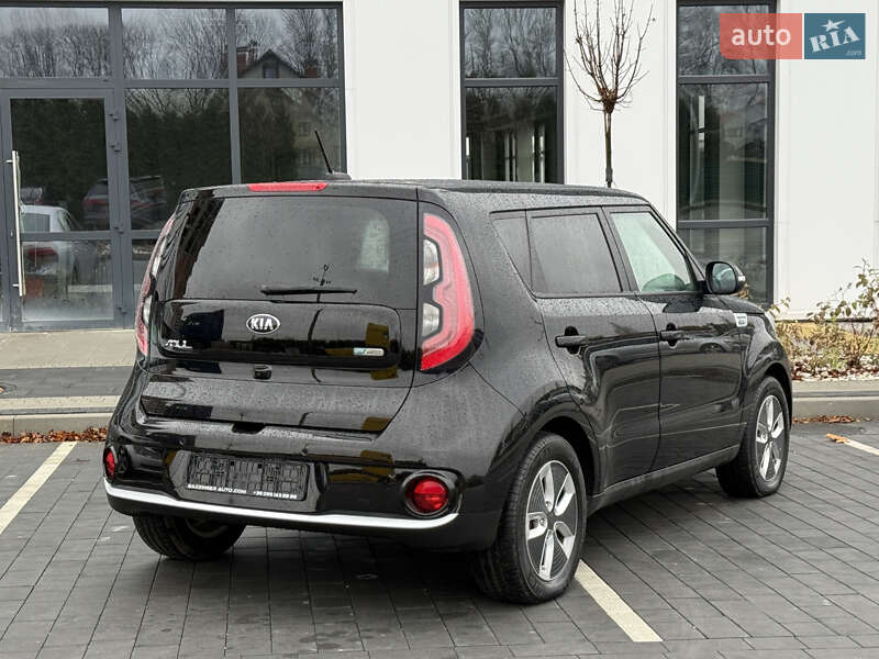Внедорожник / Кроссовер Kia Soul EV 2018 в Городке