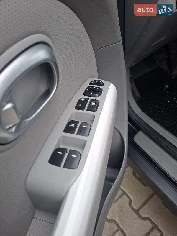 Внедорожник / Кроссовер Kia Soul EV 2016 в Дрогобыче