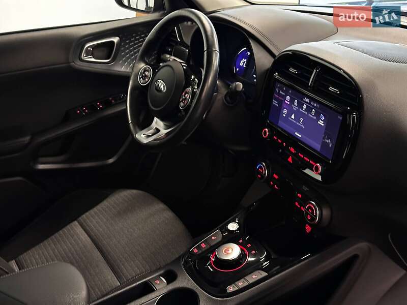 Внедорожник / Кроссовер Kia Soul EV 2021 в Львове