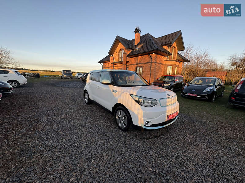Позашляховик / Кросовер Kia Soul EV 2015 в Луцьку фото 11 Позашляховик / Кросовер Kia Soul EV 2015 в Луцьку