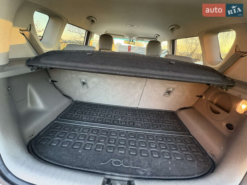 Позашляховик / Кросовер Kia Soul EV 2015 в Луцьку фото 18 Позашляховик / Кросовер Kia Soul EV 2015 в Луцьку