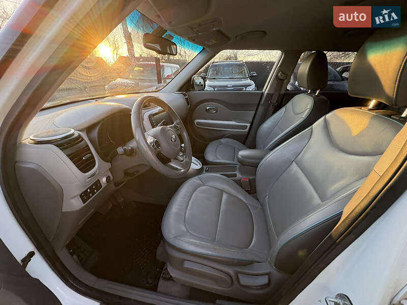 Позашляховик / Кросовер Kia Soul EV 2015 в Луцьку фото 21 Позашляховик / Кросовер Kia Soul EV 2015 в Луцьку