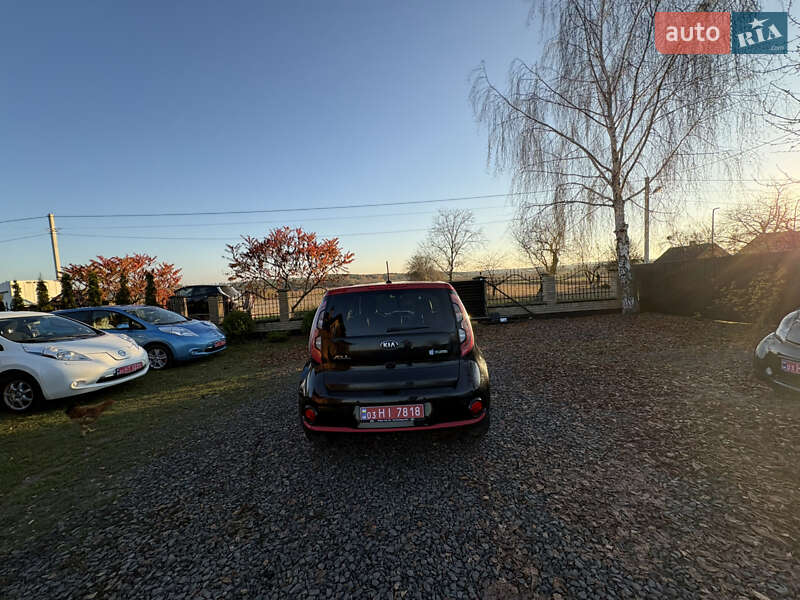 Позашляховик / Кросовер Kia Soul EV 2015 в Луцьку