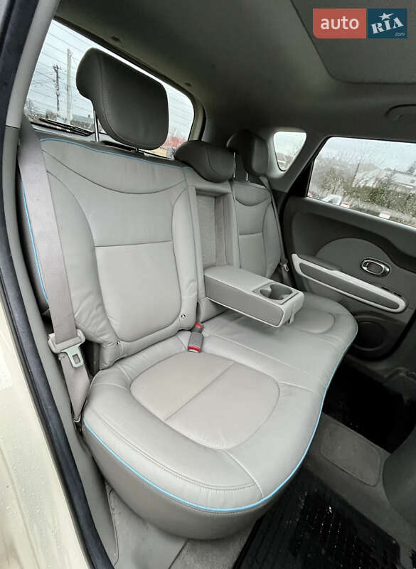 Позашляховик / Кросовер Kia Soul EV 2017 в Львові