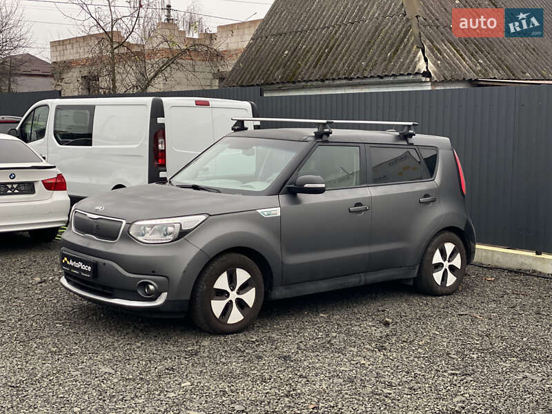 Внедорожник / Кроссовер Kia Soul EV 2015 в Луцке