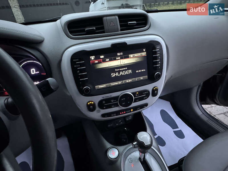 Внедорожник / Кроссовер Kia Soul EV 2015 в Тернополе