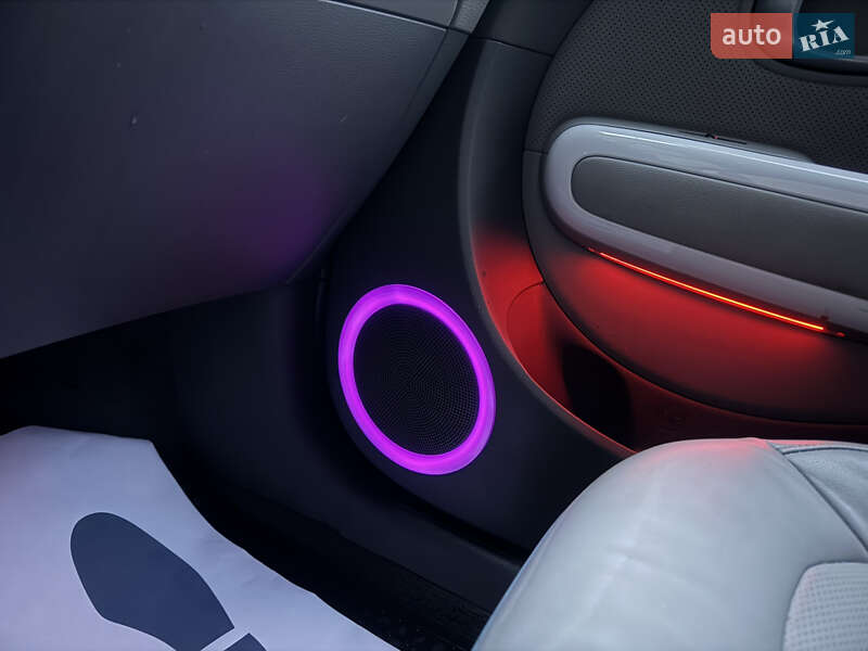 Внедорожник / Кроссовер Kia Soul EV 2015 в Тернополе