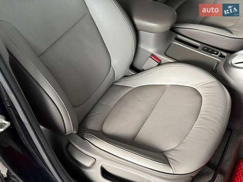 Внедорожник / Кроссовер Kia Soul EV 2015 в Одессе