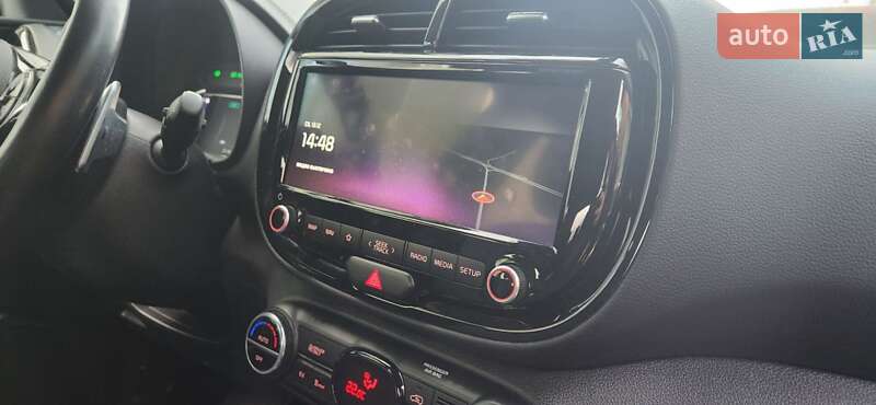 Внедорожник / Кроссовер Kia Soul EV 2019 в Ровно