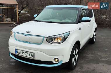 Внедорожник / Кроссовер Kia Soul EV 2015 в Кривом Роге