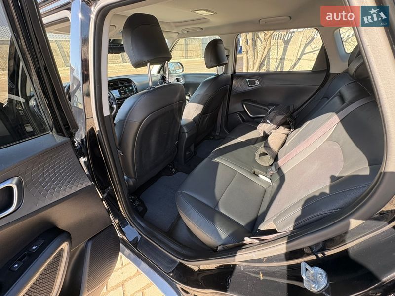 Внедорожник / Кроссовер Kia Soul EV 2019 в Ровно