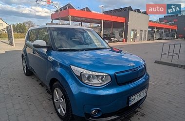 Внедорожник / Кроссовер Kia Soul EV 2017 в Ровно