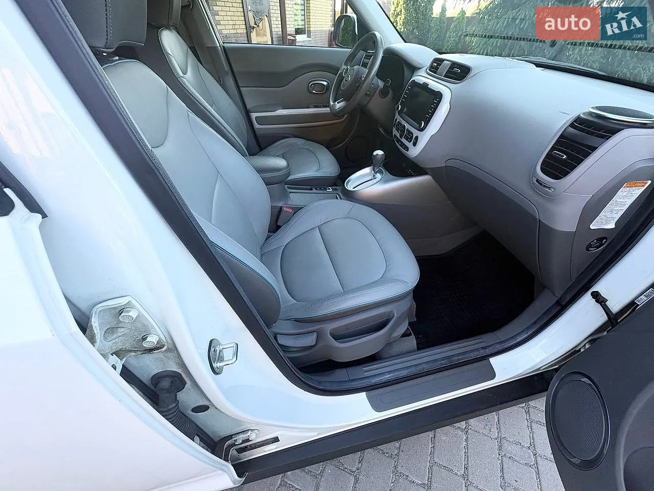 2015 Kia Soul EV - мініатюра 18