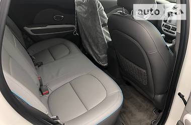 Хетчбек Kia Soul 2015 в 