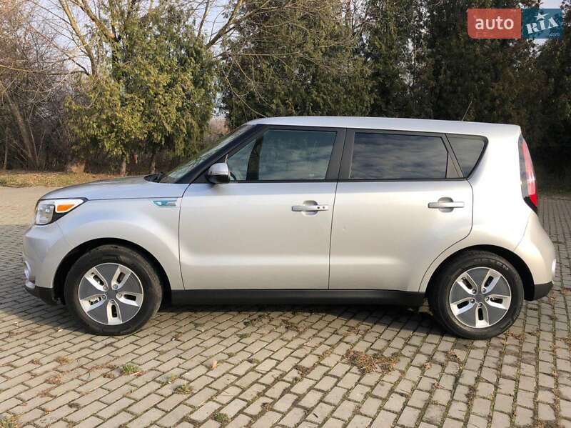 Хэтчбек Kia Soul 2016 в Ровно