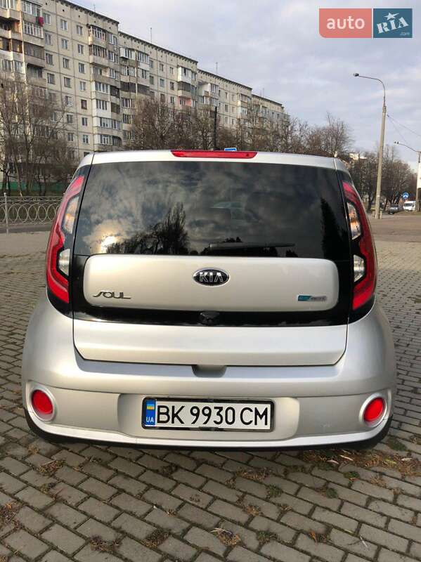 Хэтчбек Kia Soul 2016 в Ровно