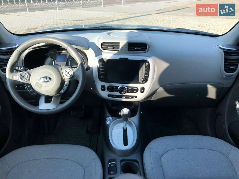 Хэтчбек Kia Soul 2016 в Ровно