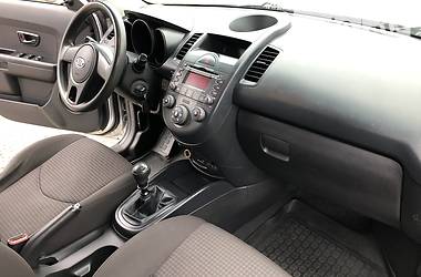 Хетчбек Kia Soul 2011 в 