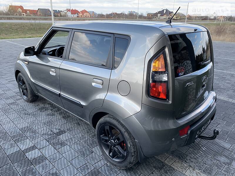 Хетчбек Kia Soul 2009 в Стрию