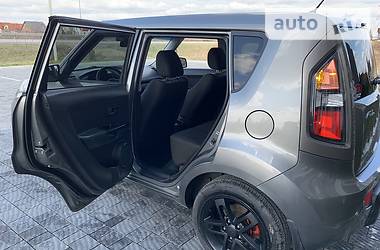 Хетчбек Kia Soul 2009 в 