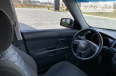 Хетчбек Kia Soul 2009 в 