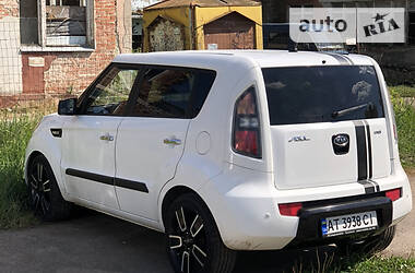 Внедорожник / Кроссовер Kia Soul 2011 в Калуше